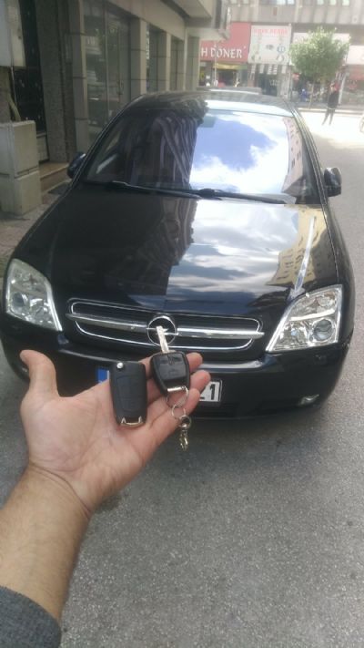 2004 model Vectra C 2004 model Vectra C