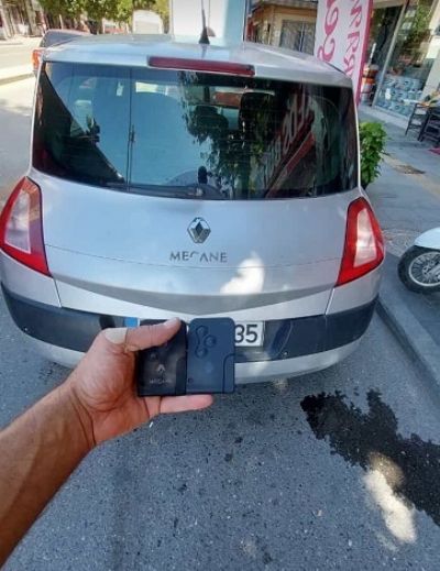 2006 Renault Megane Kartlı Anahtar Yapımı 2006 Renault Megane Kartlı Anahtar Yapımı